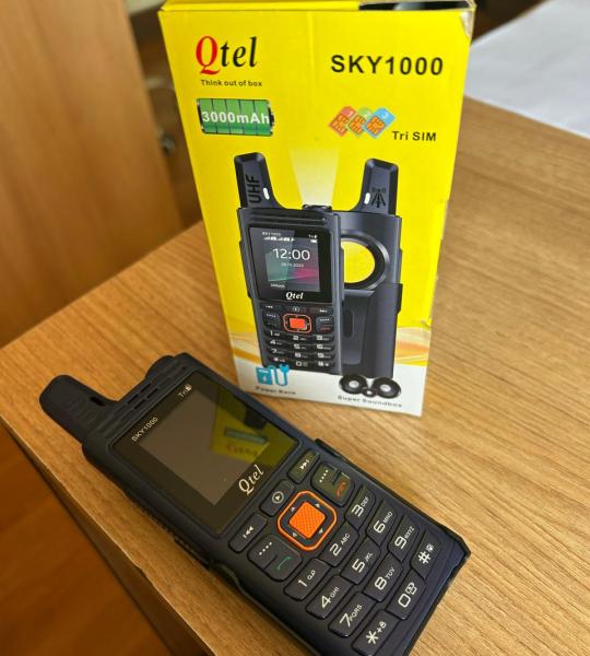 Qtel Sky 1000 Phone with Triple Sim Slot